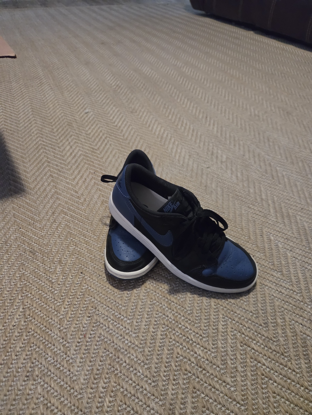 Nike Men’s Low-Top Sneakers in Black and Blue CZ0775-011